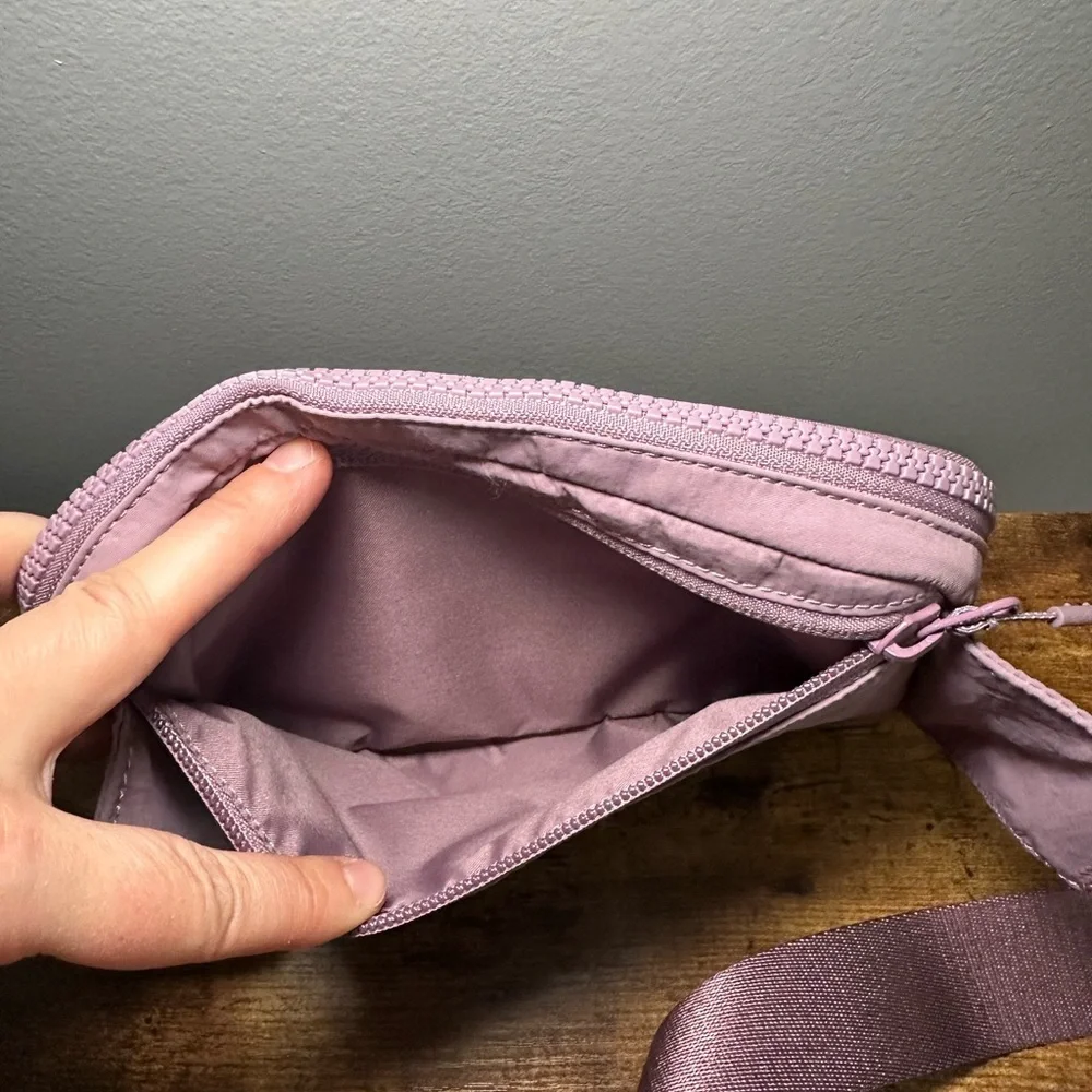 Lululemon Everywhere Belt Bag